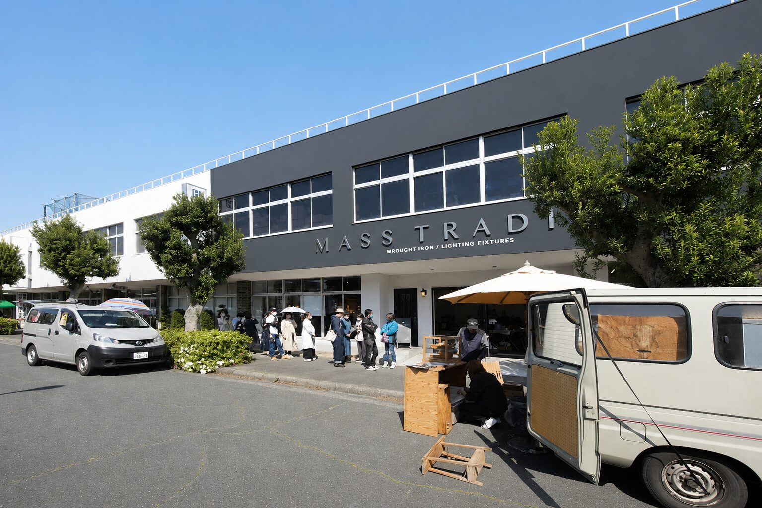 街の賑わいまで蘇らせた、マストレ海外事業部のオフィスリノベーション