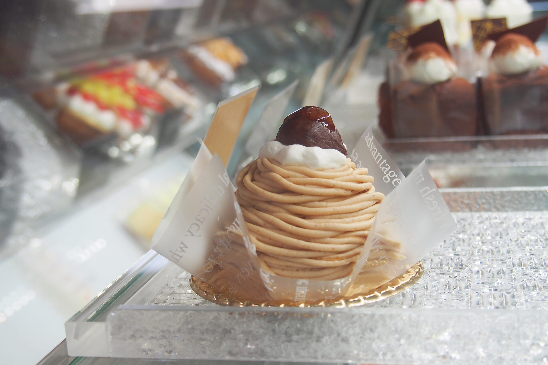 佐鳴湖の畔で育む、“王道”ケーキと丁寧な暮らし