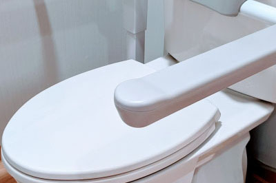 在宅介護を助ける“第一歩”は「手すり」