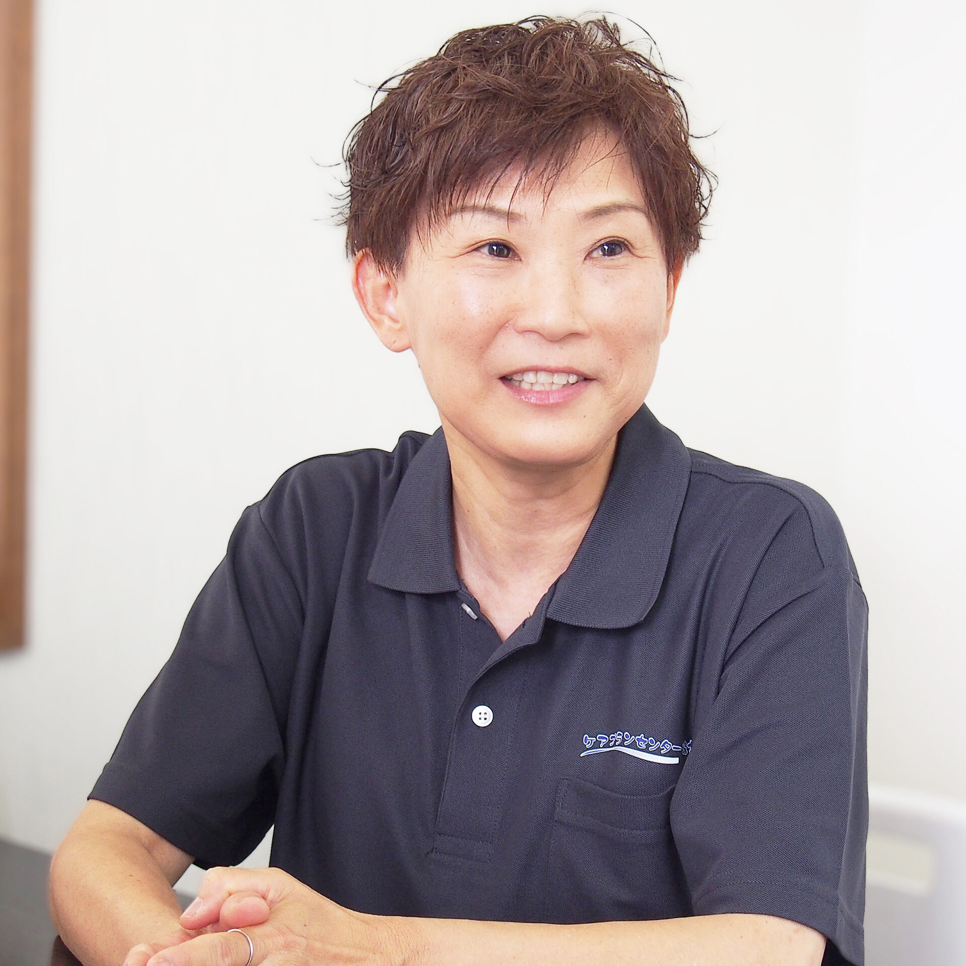 小関 友美
